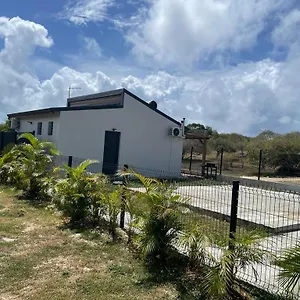  Hébergement de vacances Ti-kaz Gwada