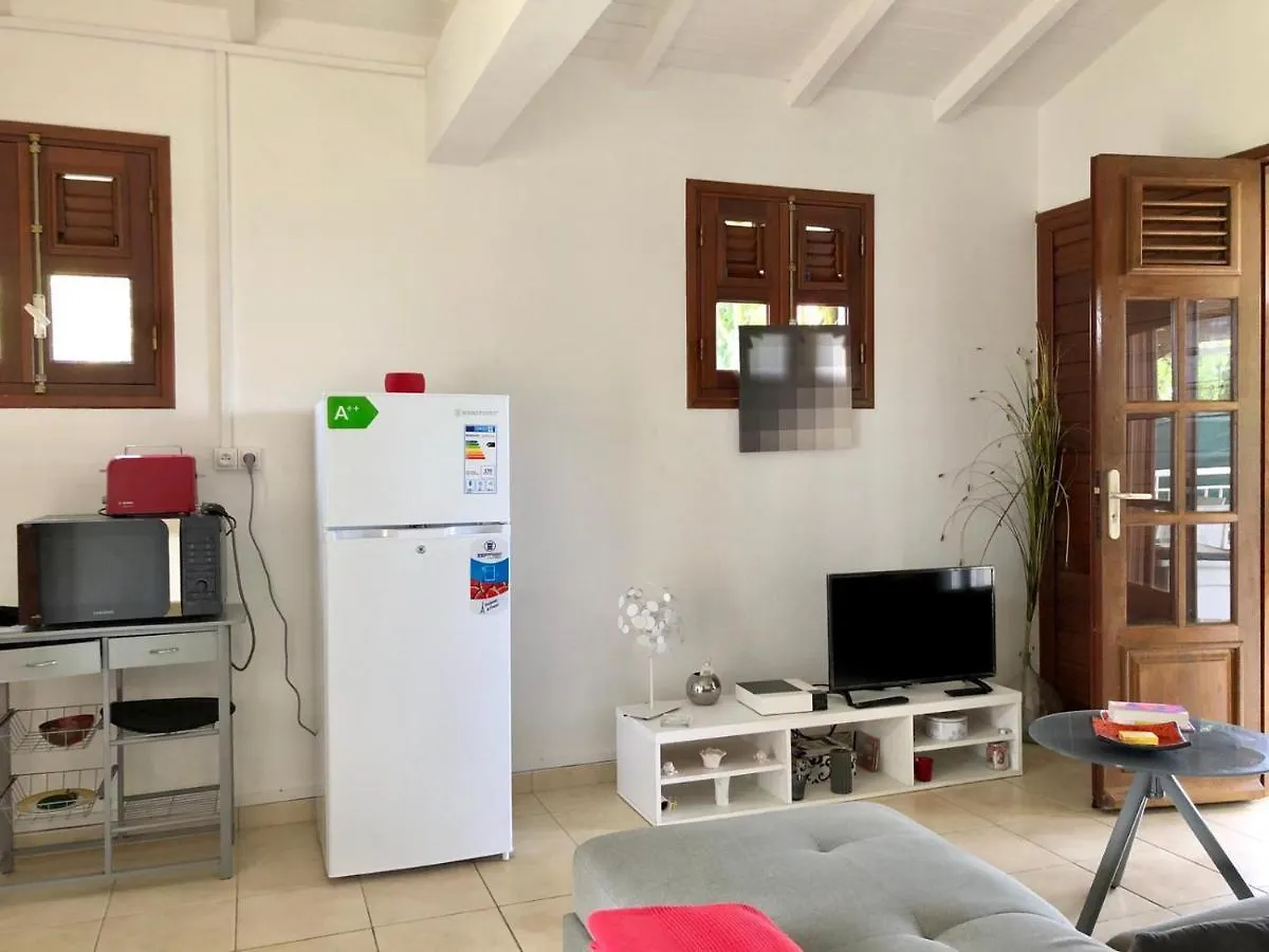 Holiday home T2 Agreable Et Lumineux Proche Des Plages Du Gosier - 1 Chambre Le Gosier